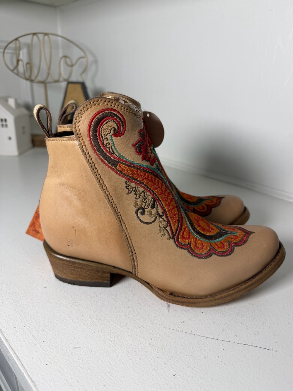 Corral Womens 6.5 NWT Tan Leather Embroidered Western Ankle Boots Booties - Picture 4 of 7